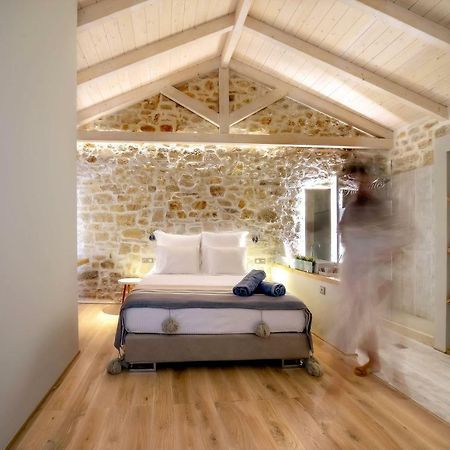 Paxos Fairytales Lovenest 1 Gaios Luaran gambar