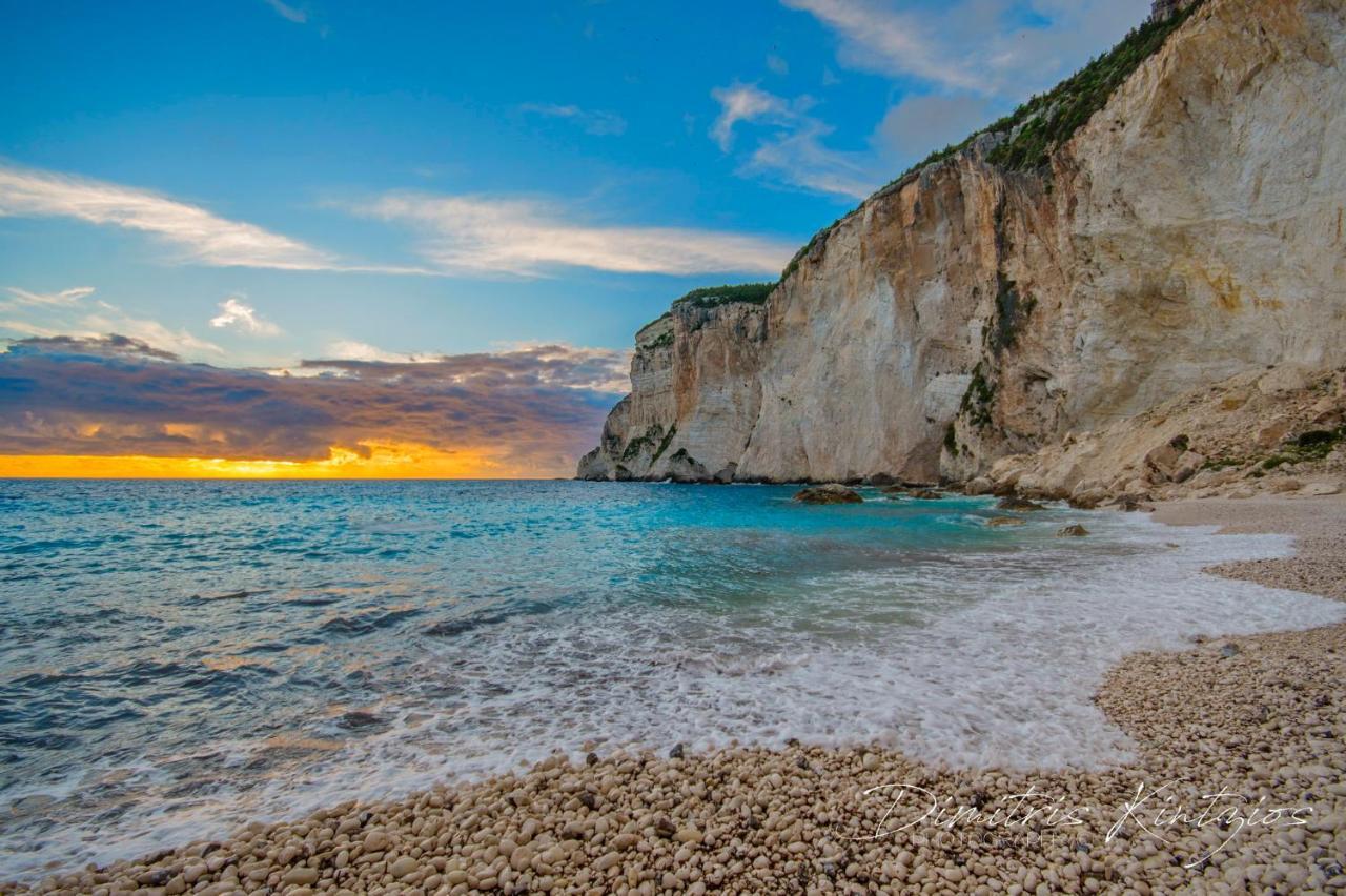 Paxos Fairytales Lovenest 1 Gaios Luaran gambar