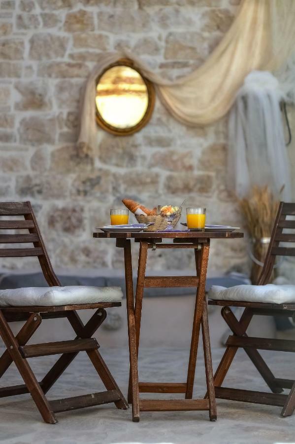 Paxos Fairytales Lovenest 1 Gaios Luaran gambar