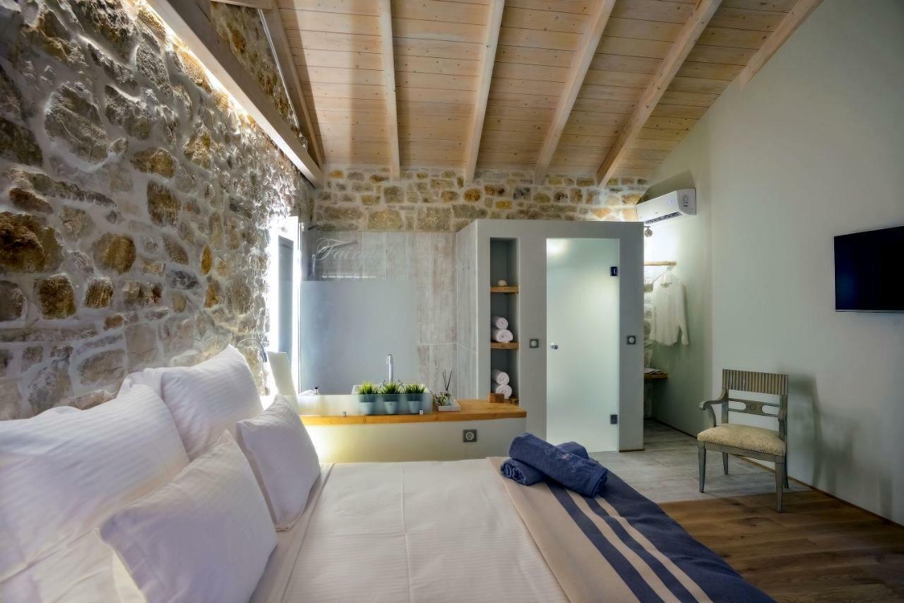 Paxos Fairytales Lovenest 1 Gaios Luaran gambar