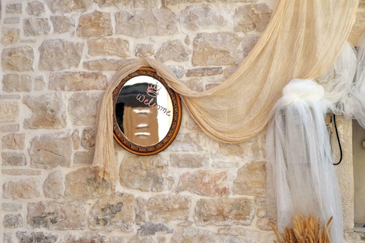 Paxos Fairytales Lovenest 1 Gaios Luaran gambar